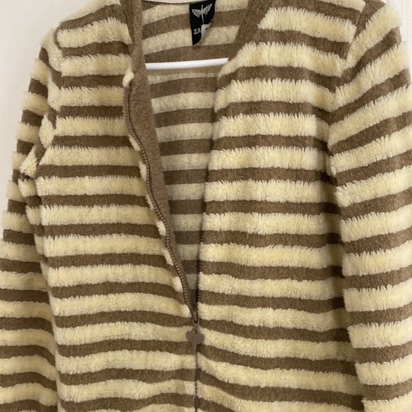 Lightweight jacket - Picture 3 of 6